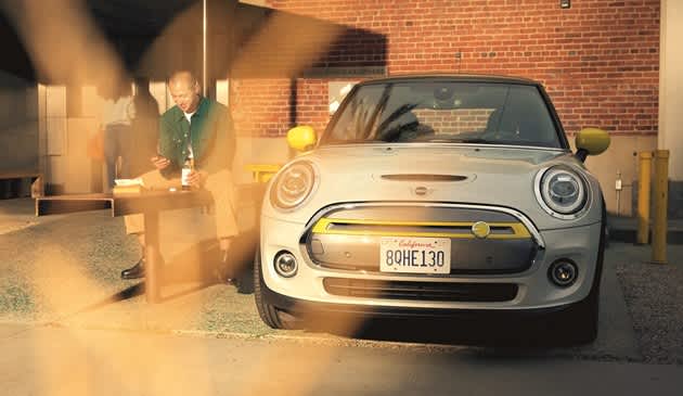 The New Mini Electric Helston Garages