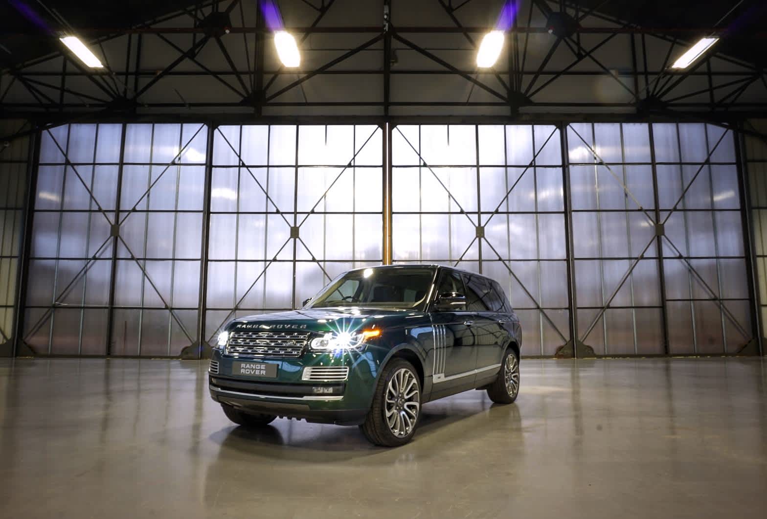 Land Rover Sv Autobiography At Sturgess Leicester