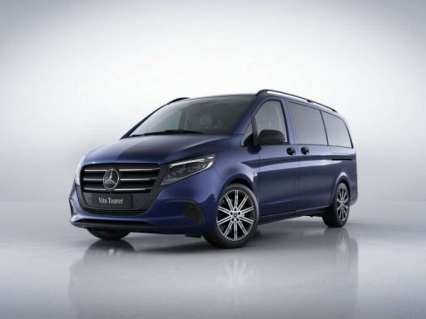 Mercedes-Benz Vito Tourer front