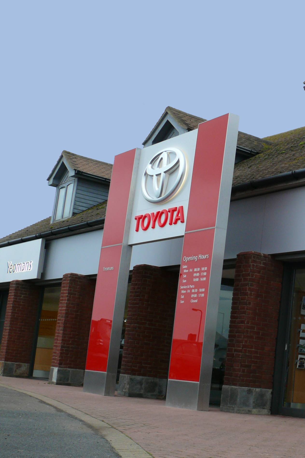 Yeomans Toyota Brighton