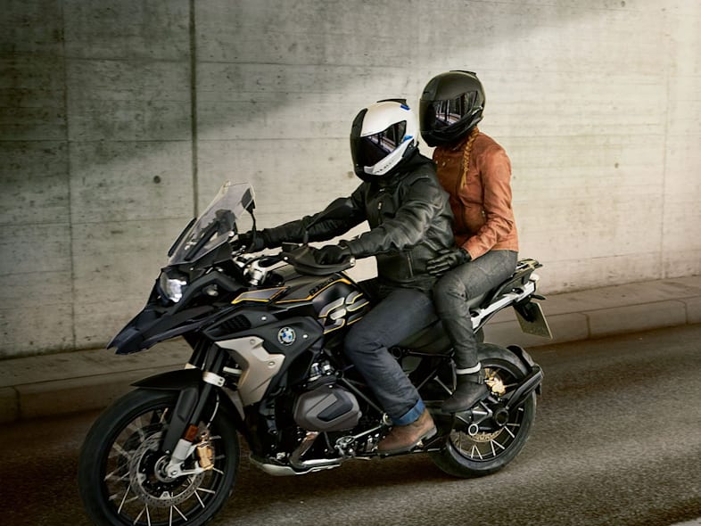 Bmw R 1250 Gs Exclusive Te Offers John Clark Bmw Motorrad