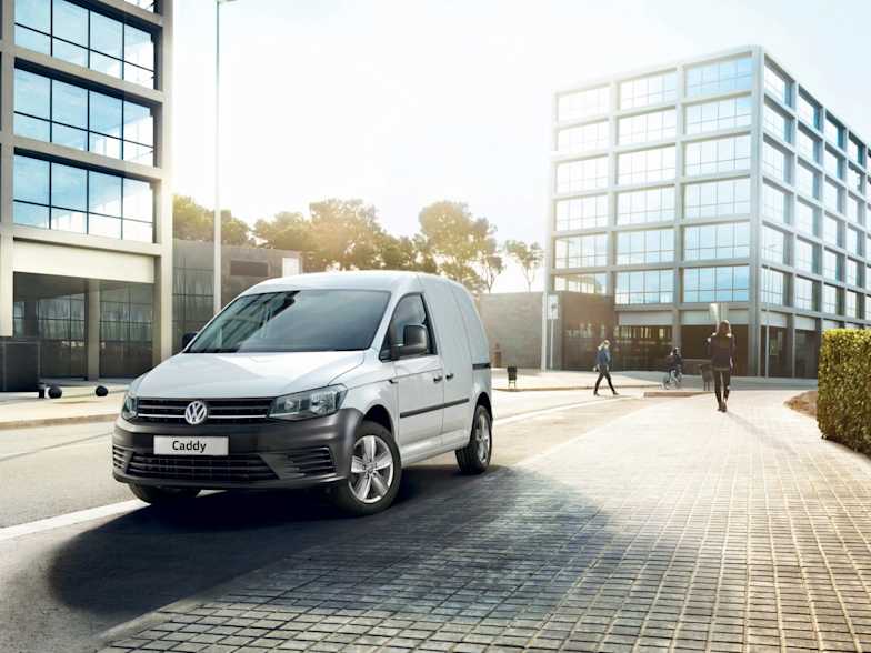 Volkswagen Commercial Vehicles Venture Into Smart Customer Service With Augmented Reality Helston Garages