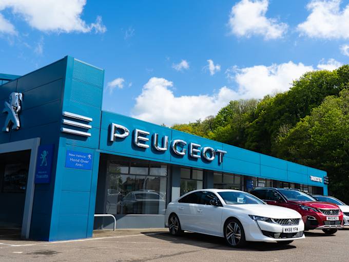 Contact Truscotts Peugeot In Launceston Helston Garages