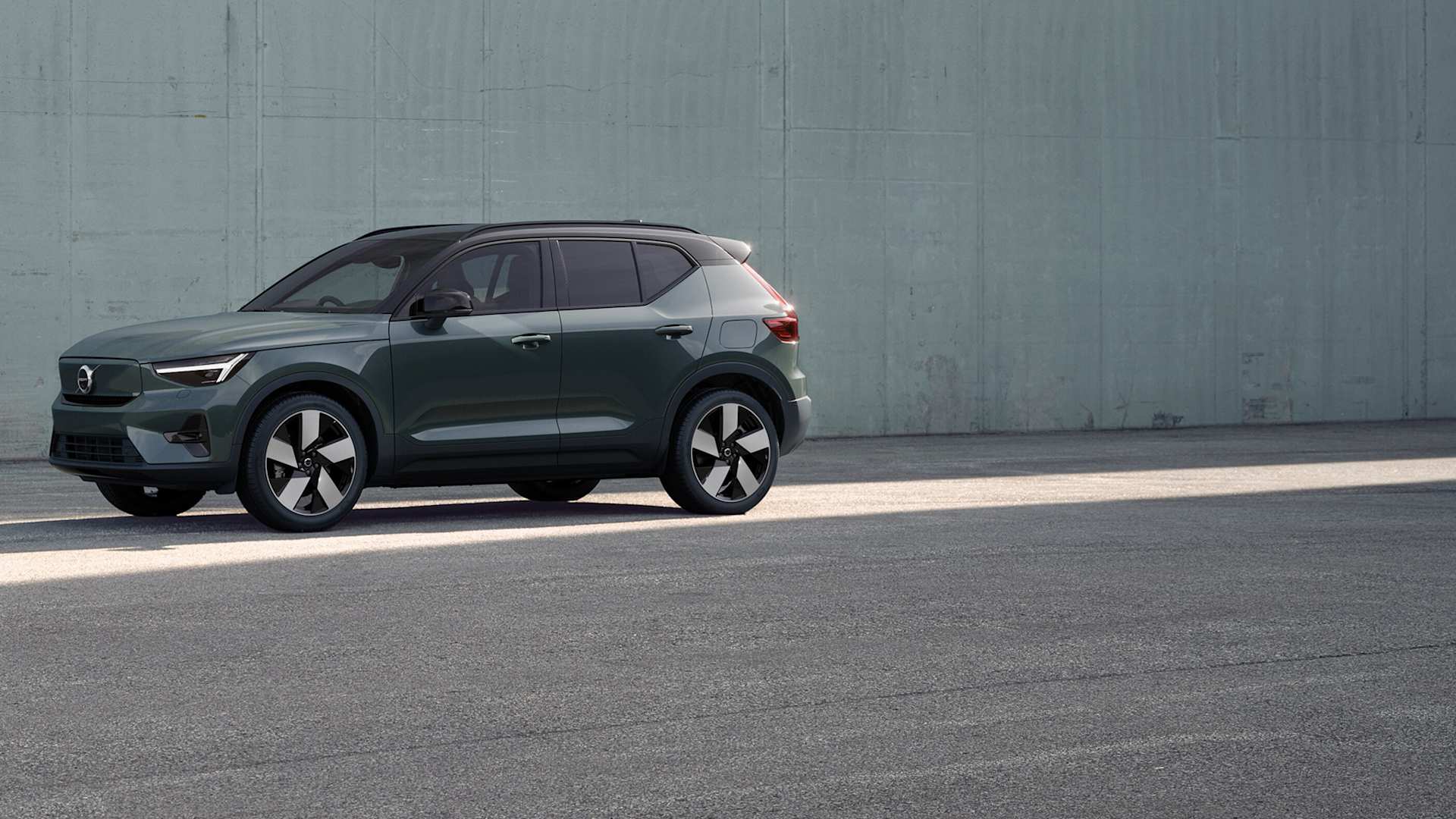 Volvo EX40 Special Offers at Riverside Volvo in Doncaster, Hull, Wakefield and Leeds