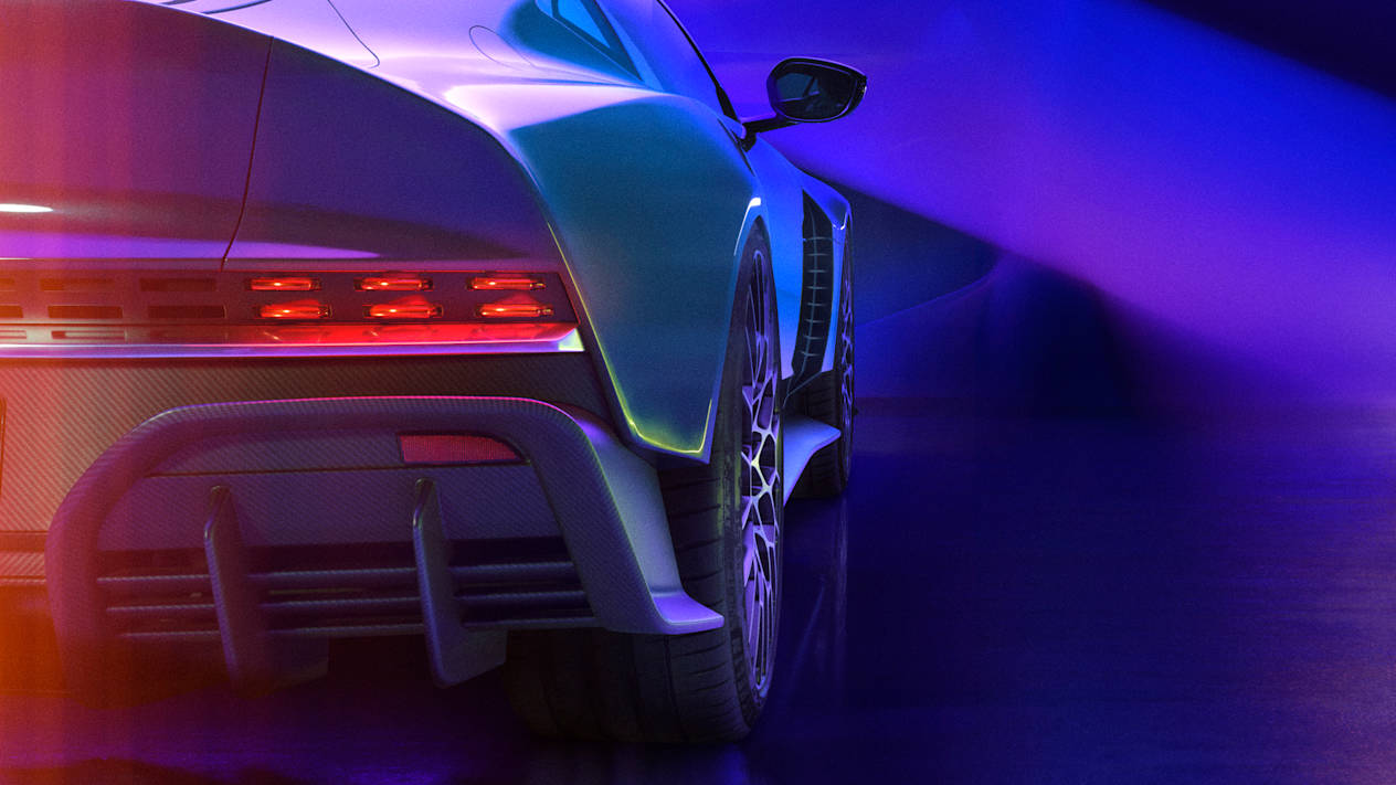 Aston Martin Valour : feux arrière et diffuseur