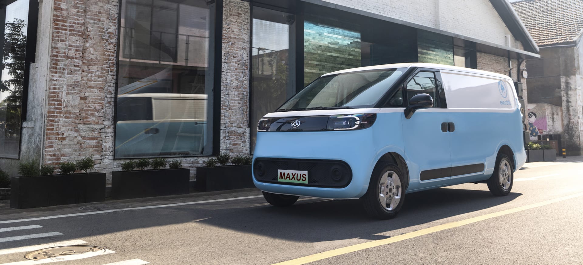 Meet the latest MAXUS electric Van - eDeliver 5