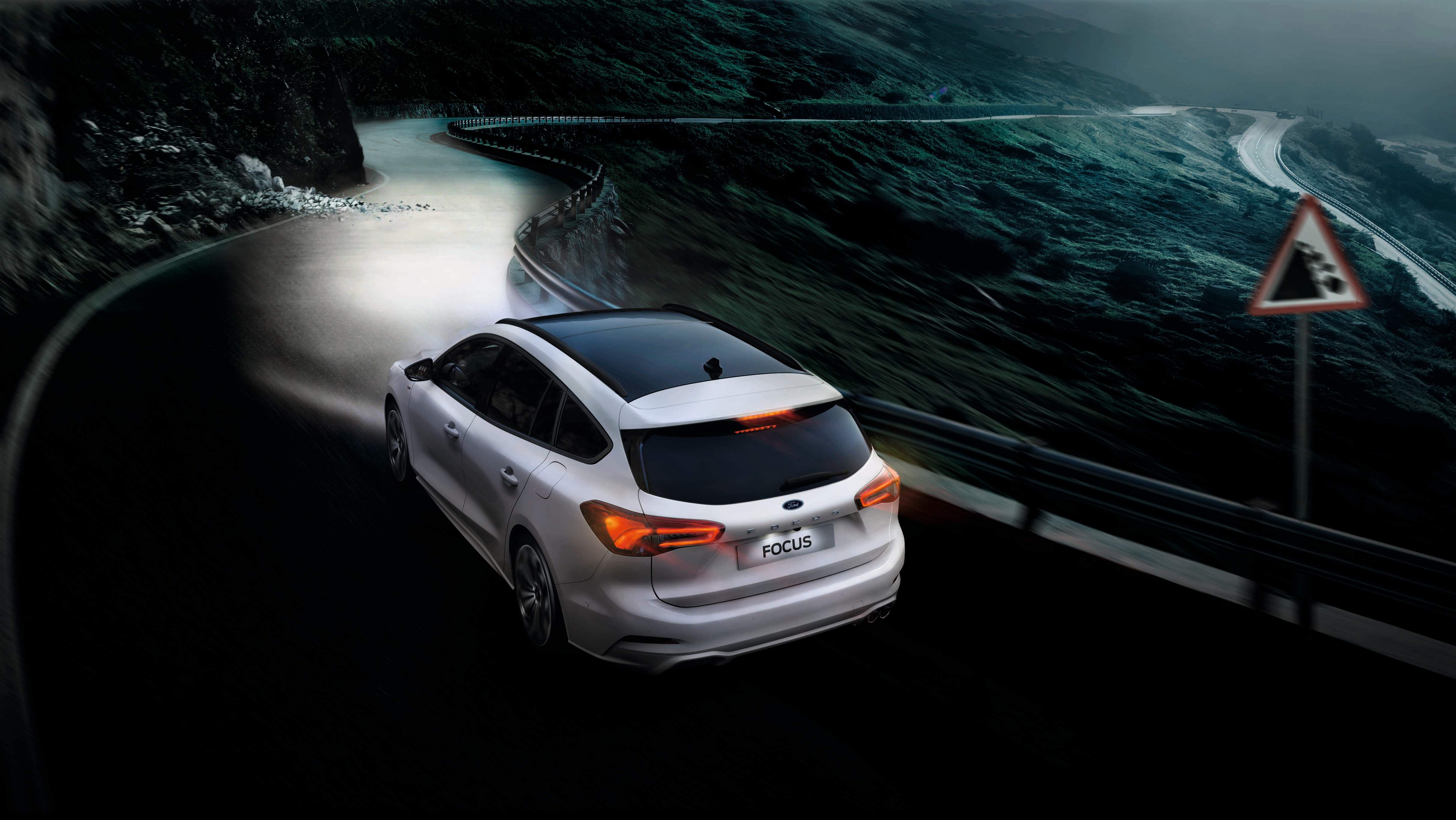 All New Ford Focus Has Lighting Technology To See Around