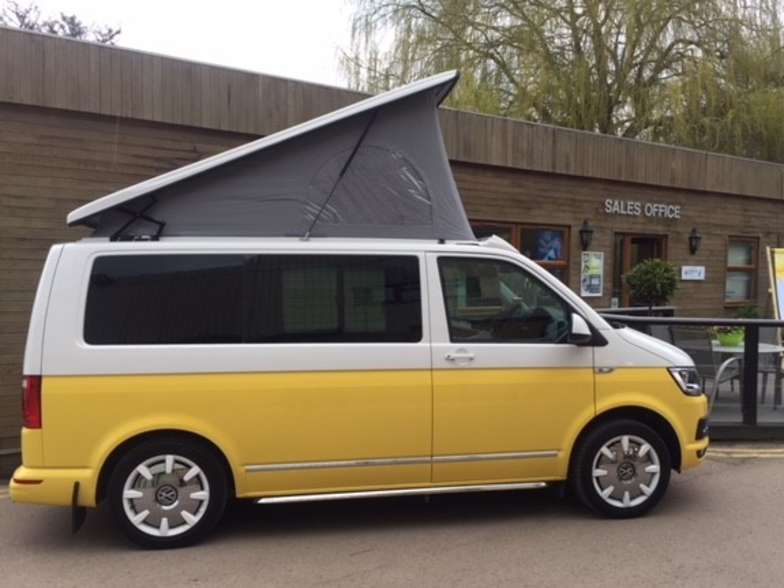 GREENHOUS VW DISPLAY 'COAST TO COAST 