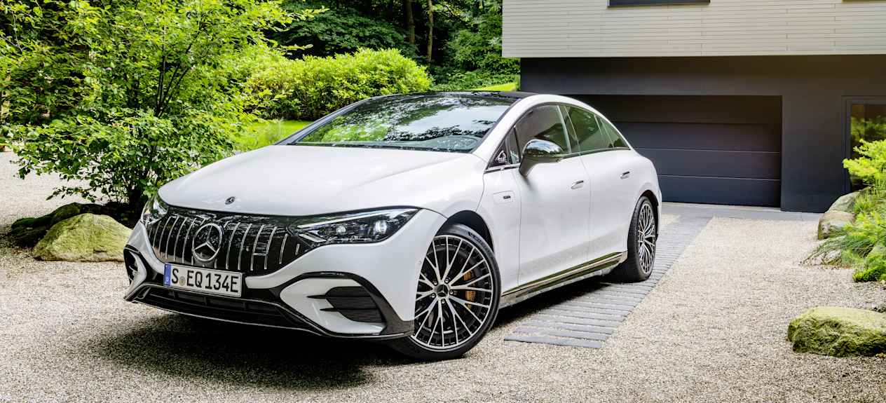 Mercedes-AMG 53 4Matic+ : Trois quart avant à l'arrêt