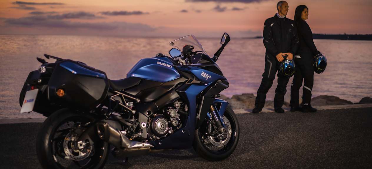 Suzuki GSX-S1000 GT en couple