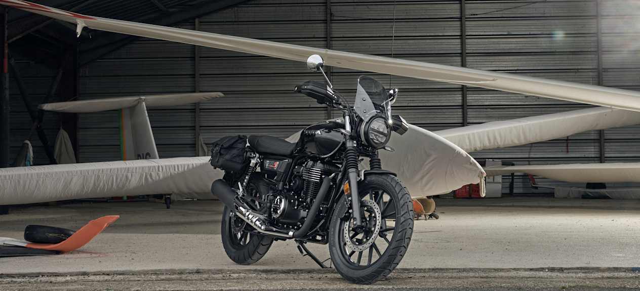 Honda GB350S : 3/4 avant