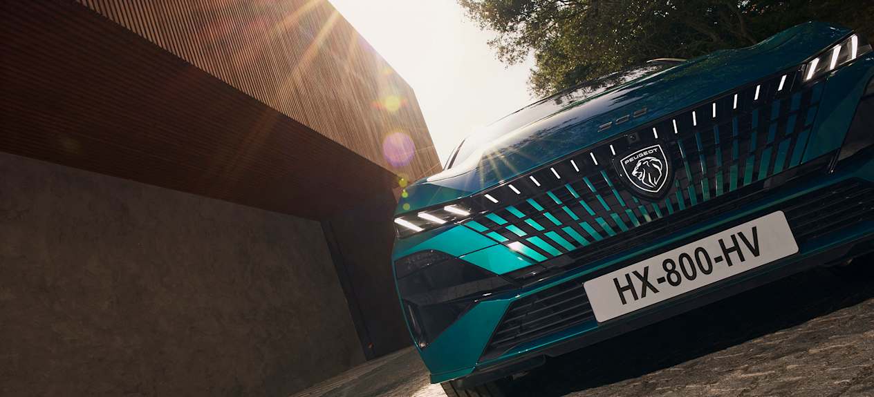 Peugeot 308 2025 : nouvelle face avant