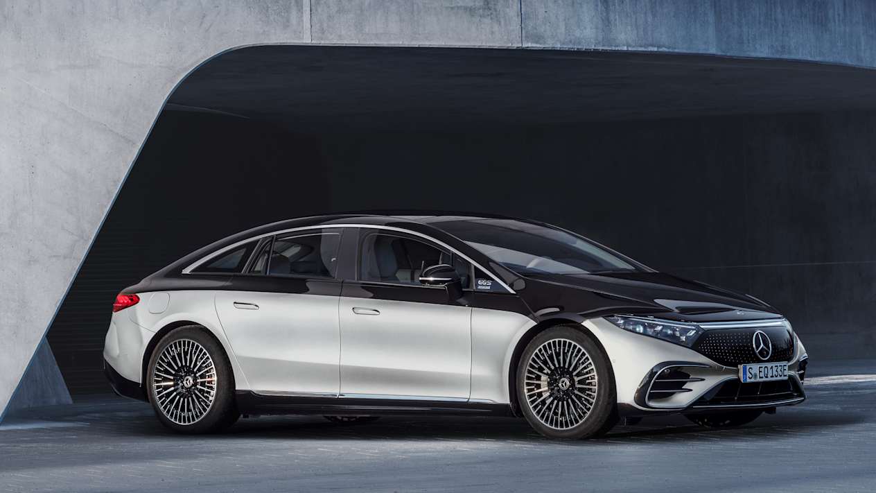 Nouvelle Mercedes EQS avant profil