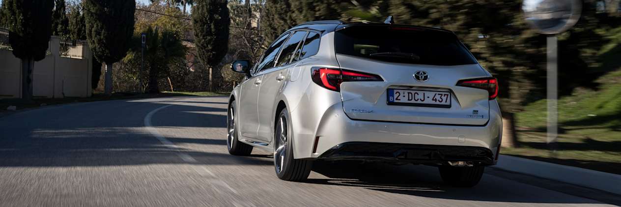toyota Corolla Touring Sports 2023 virage