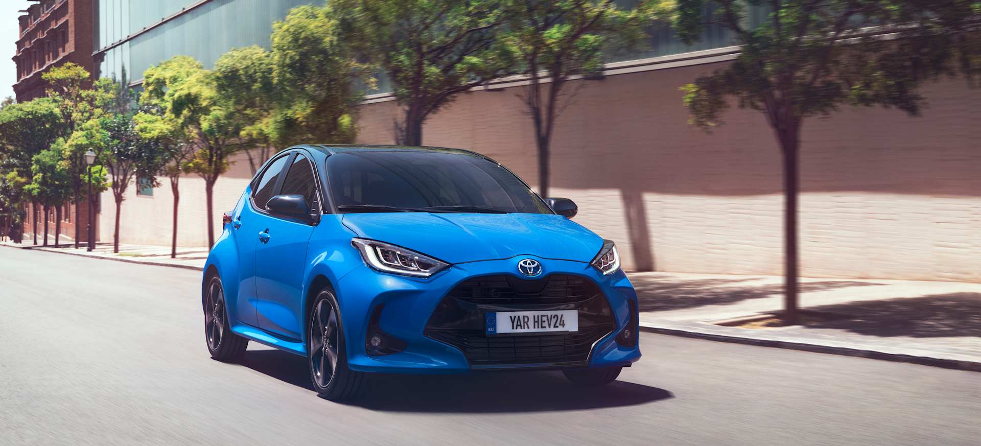 Toyota Yaris with up to £2,850 Deposit Contribution &amp; £500 Deposit