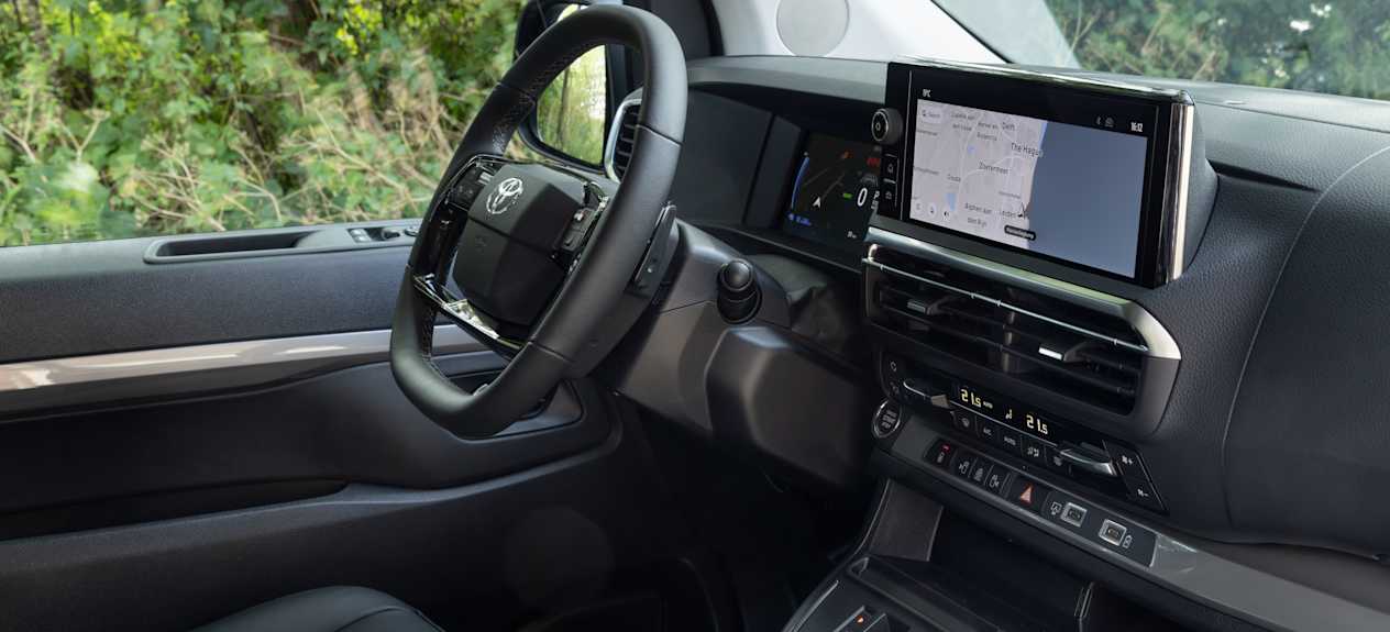 Toyota Proace Verso : ecran central