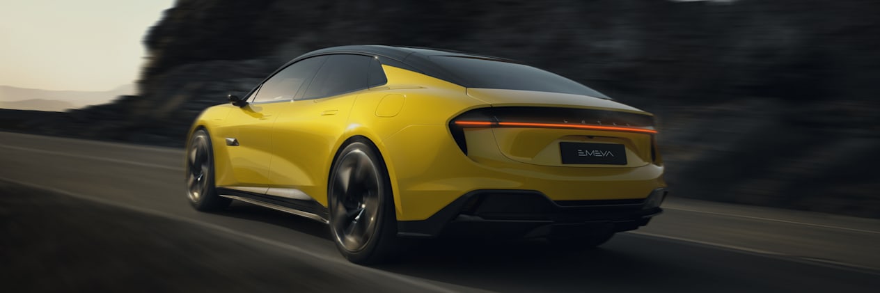 Lotus Emeya : 3/4 arrière