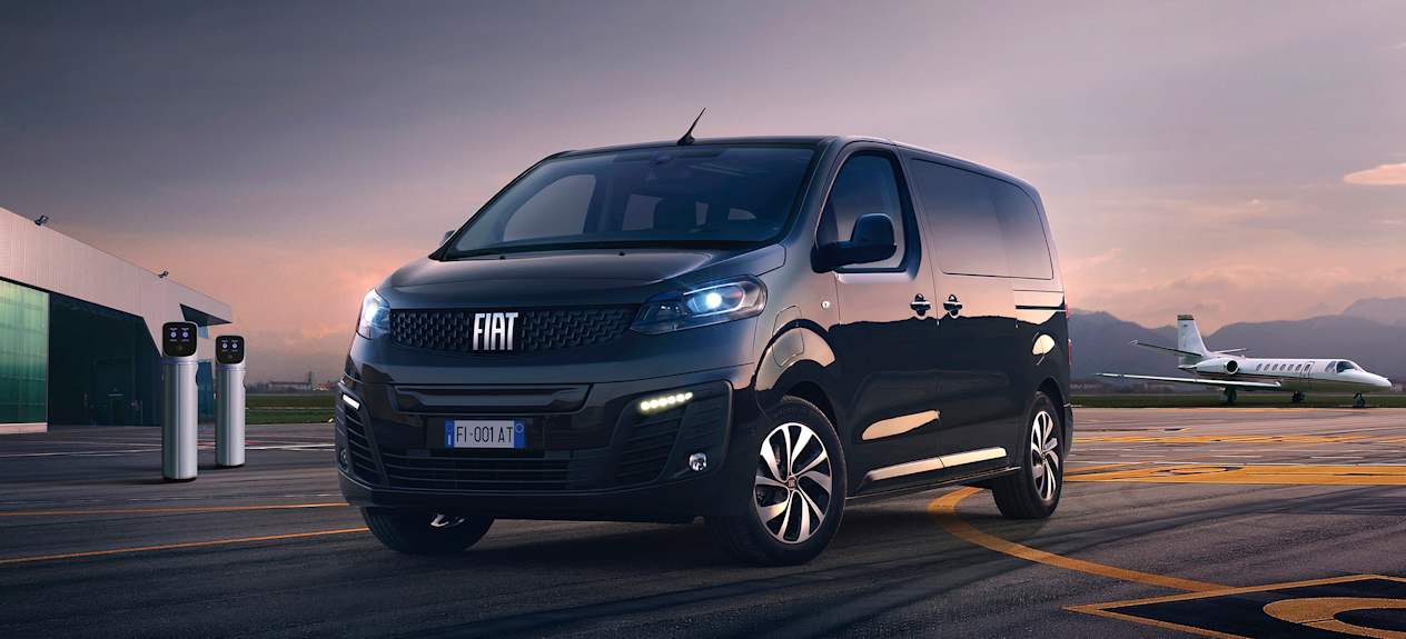 Fiat e-Ulysse 2022 : vue statique trois quarts avant