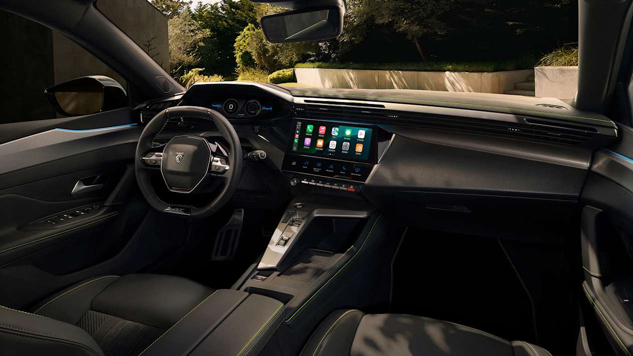 Peugeot 308 2025 : surpiqures vertes