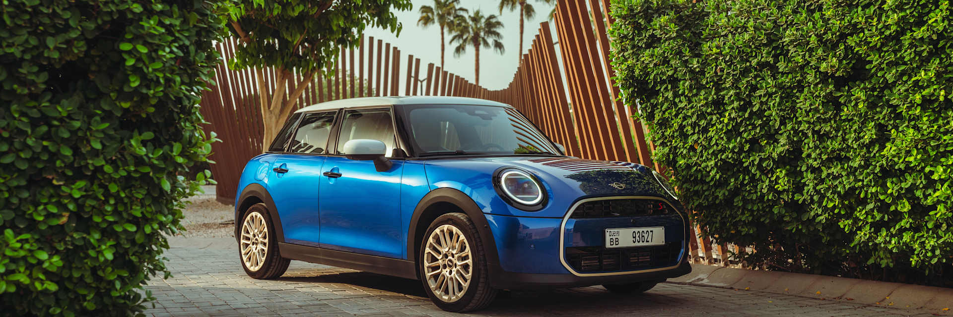 THE NEW MINI COOPER 5 - DOOR