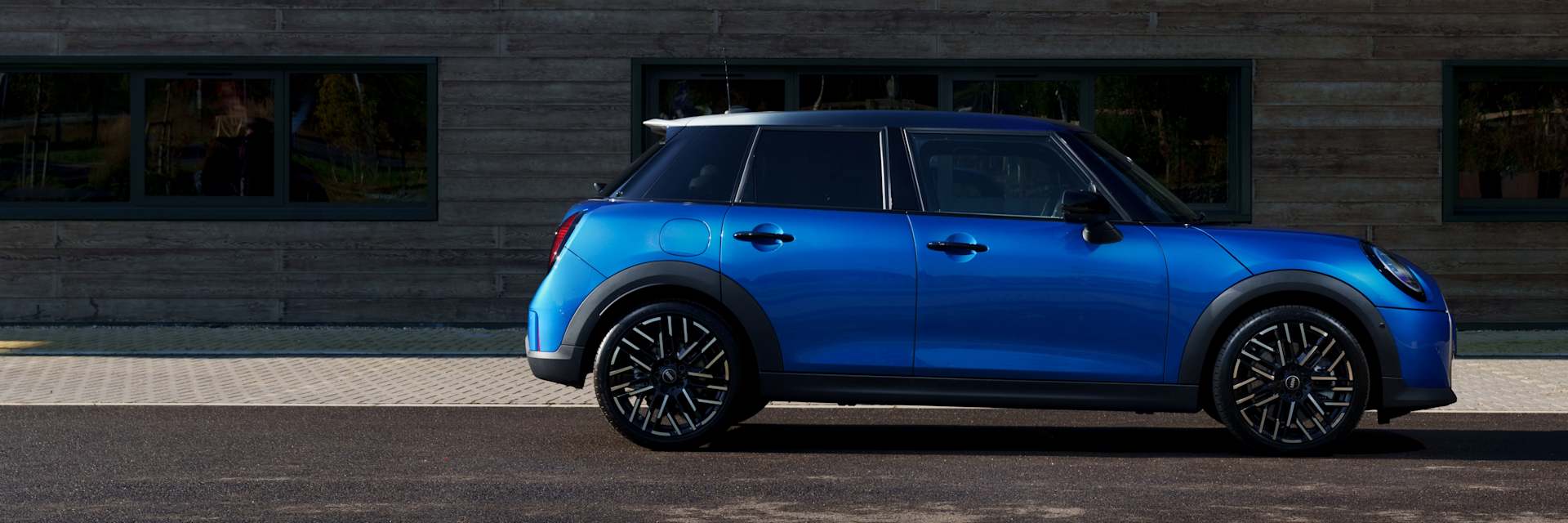 MINI 5-DOOR COOPER C CLASSIC ON PERSONAL CONTRACT PURCHASE.