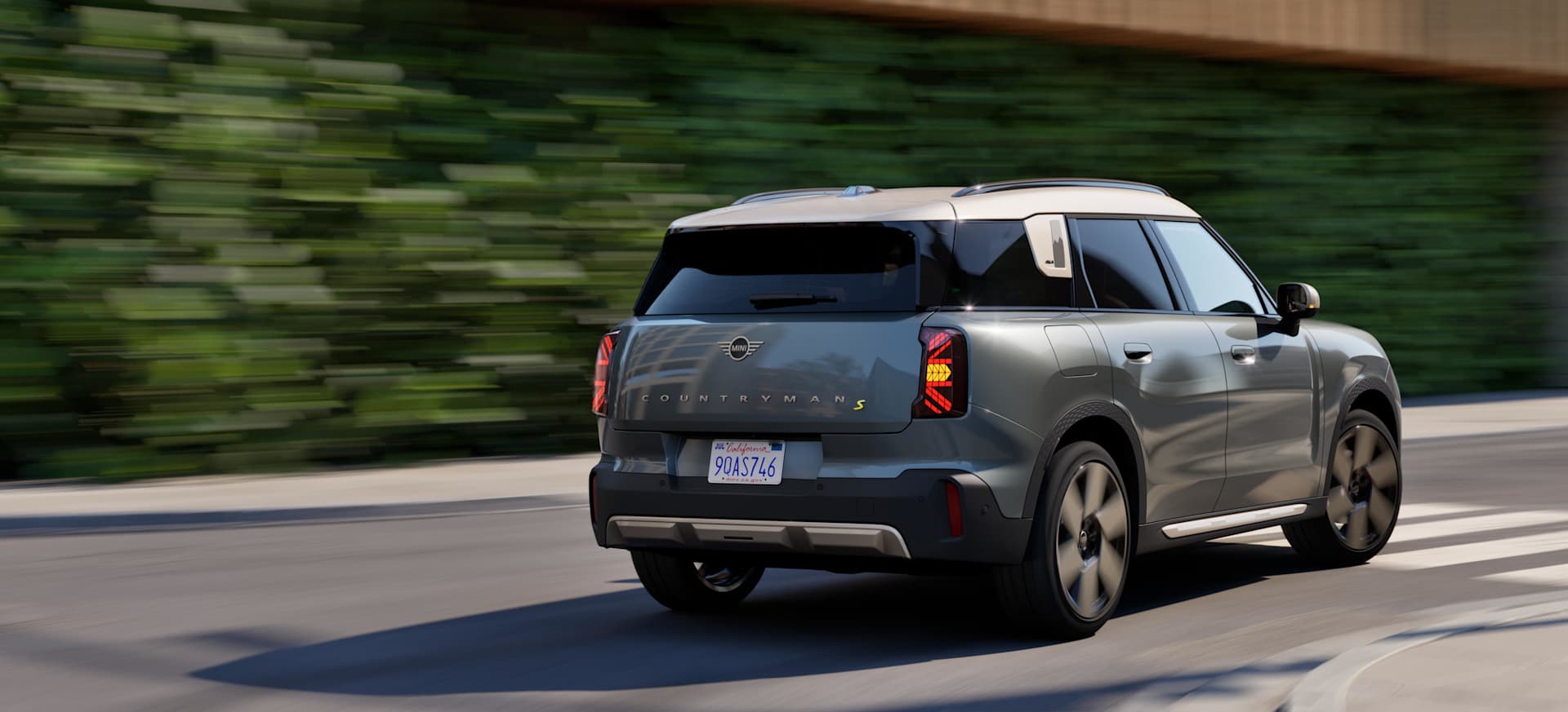 THE ALL-ELECTRIC MINI COUNTRYMAN.