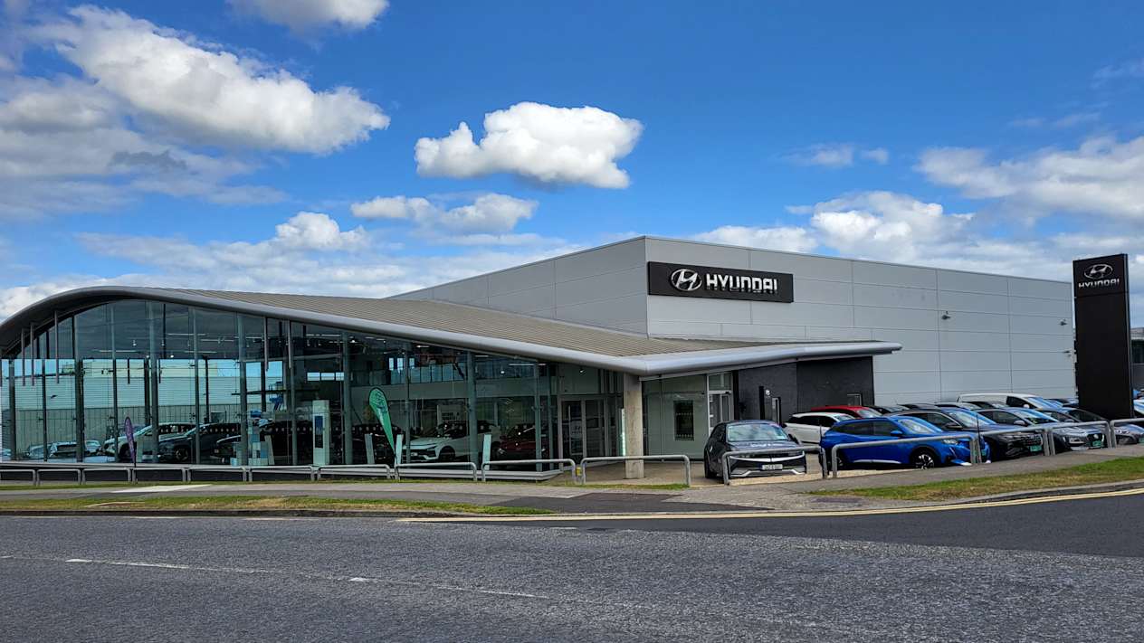 Bright Hyundai New Showroom