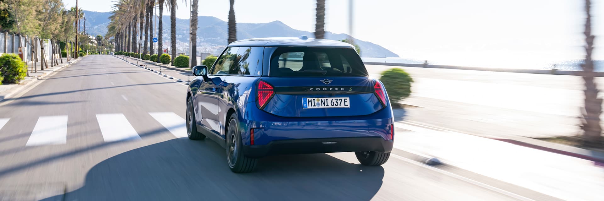 THE NEW MINI COOPER.