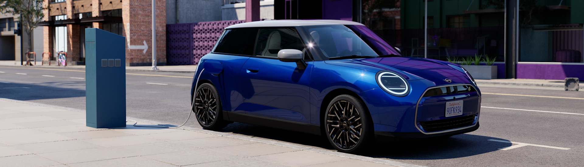 ALL-ELECTRIC MINI COOPER E CLASSIC.
