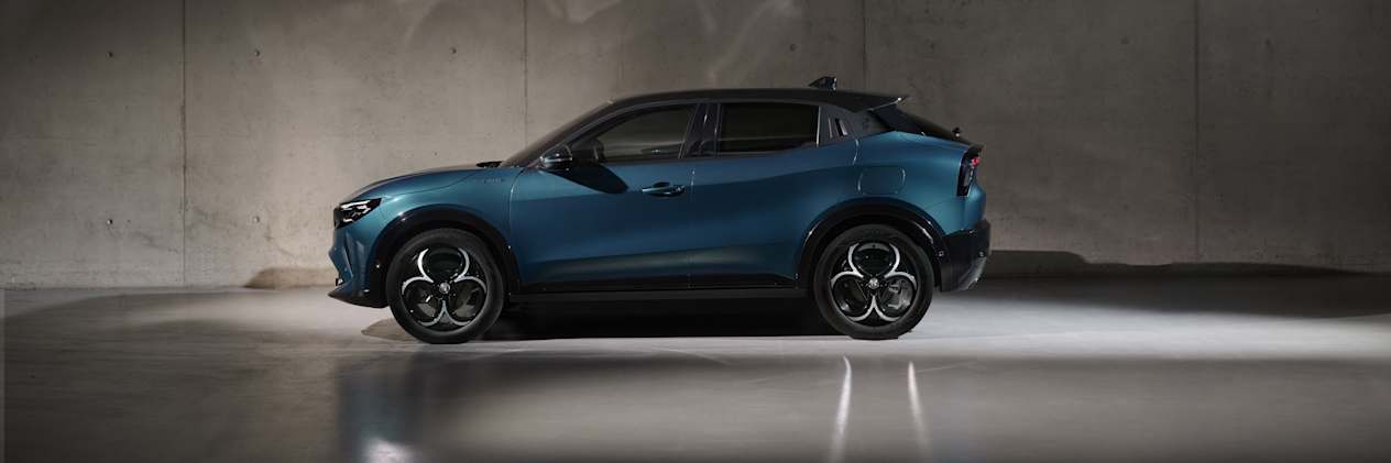 Alfa Romeo Junior profil