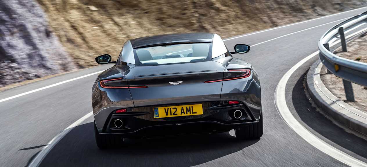 Aston Martin DB 11 : Arrière en mouvement
