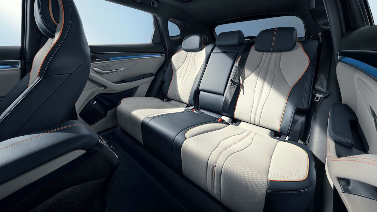 BYD Seal U 2023 : sièges arrière intérieur bleu et gris