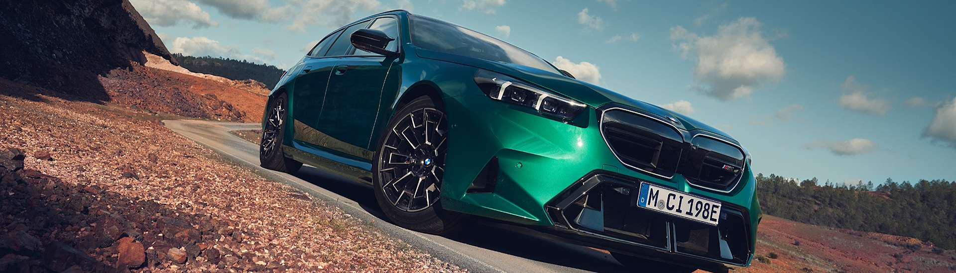 LUXURY, POWER AND PEACE OF MIND.