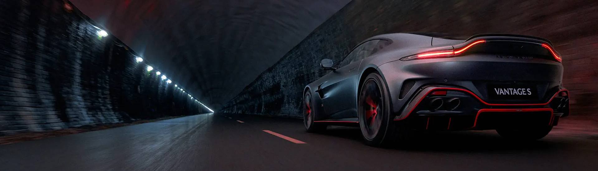 Aston Martin Vantage S