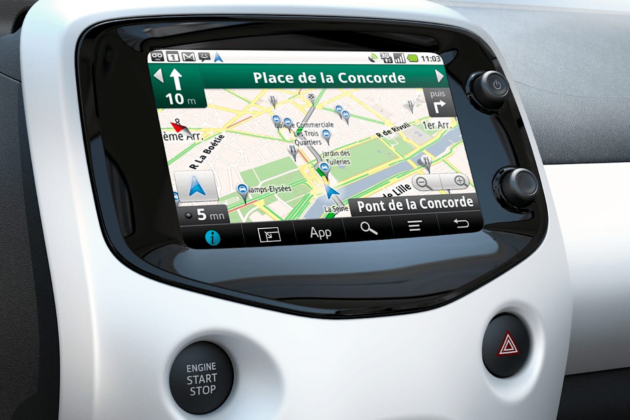 ecran tactile ordinateur de bord