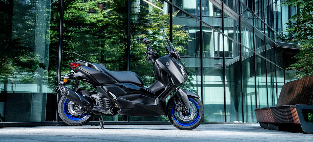 Yamaha XMAX 125 2025 : profil droit statique