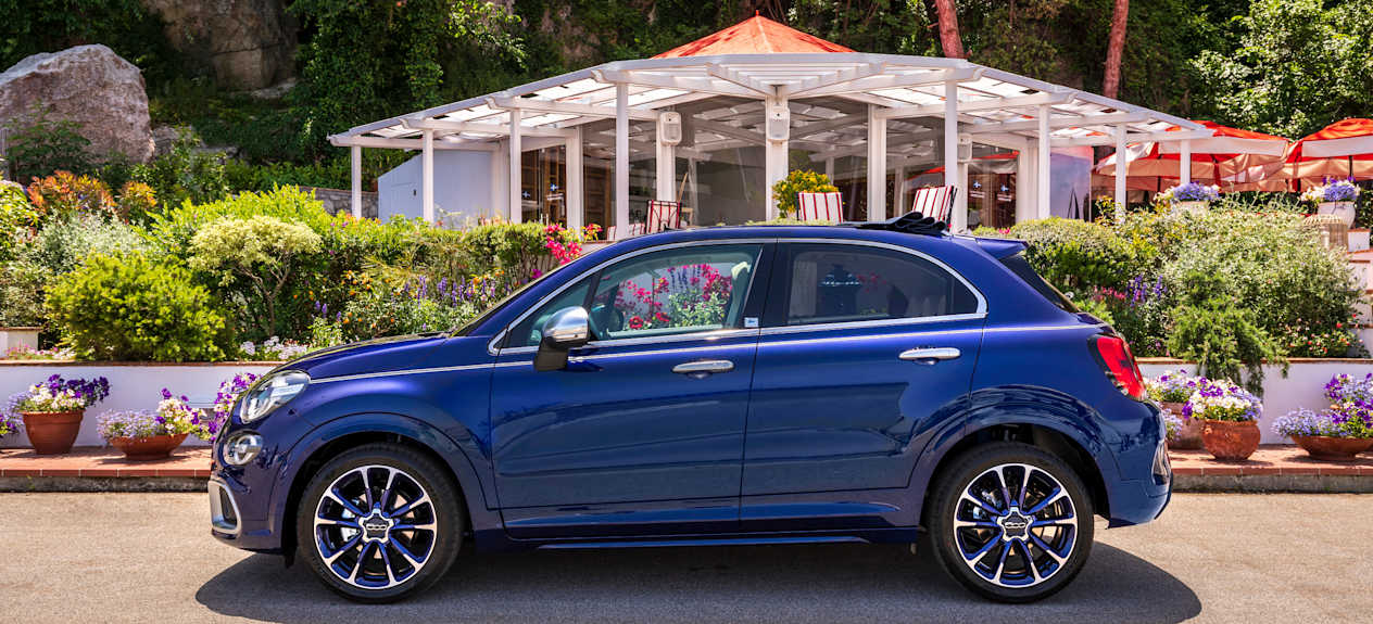 Fiat 500X DolceVita Yacht Club Capri : vue de profil