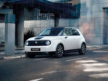 Honda e hotsell parking pilot