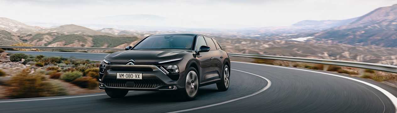Nouvelle Citroën C5 X en virage