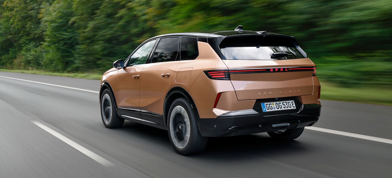 Opel Grandland 2024 : toris quarts arrière gauche sur route