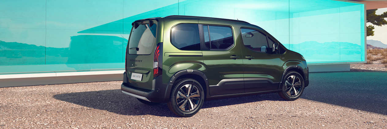 Peugeot Rifter 2024 : trois quarts arrière droit statique