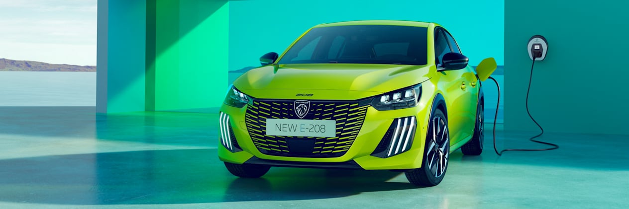 Peugeot 208 2023 : vue avant en charge