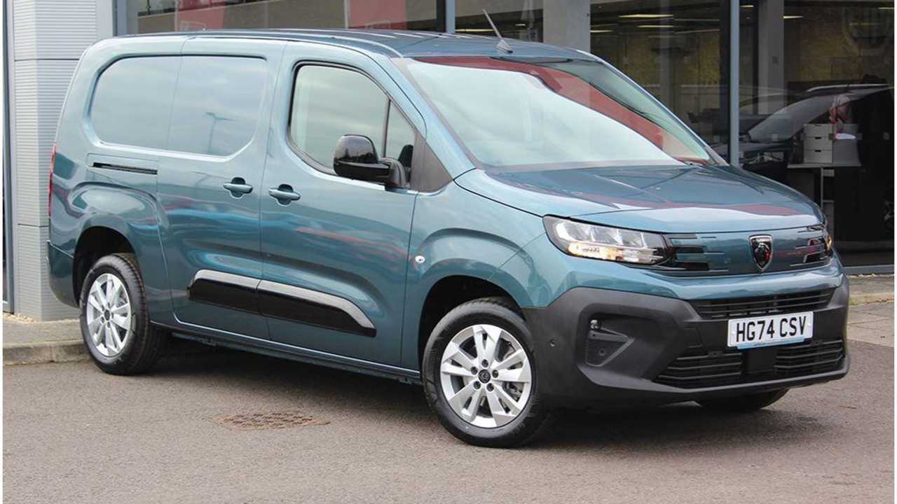 Automatic XL Partner Van Pre-Reg Special