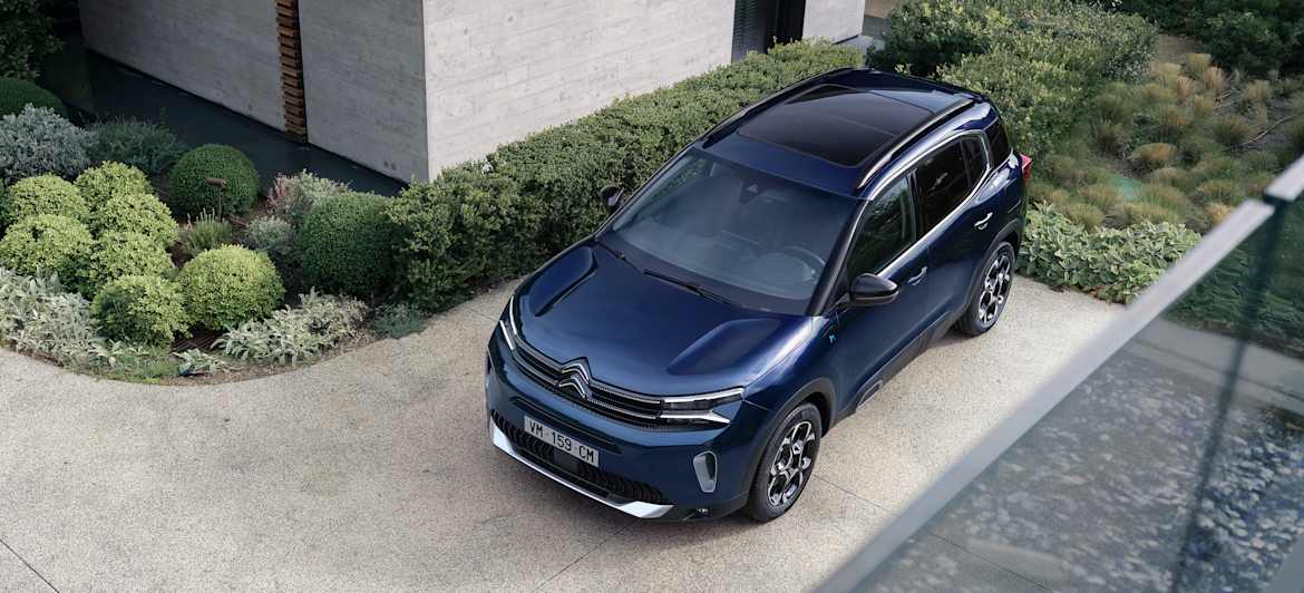 Citroën C5 Aircross 2022 : vue plongeante sur capot