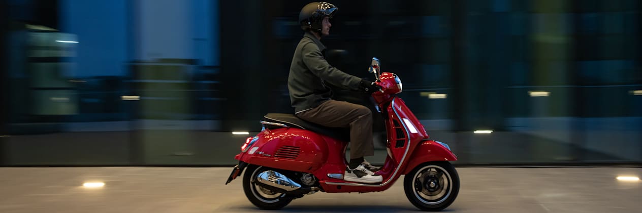Vespa GTS vue profil