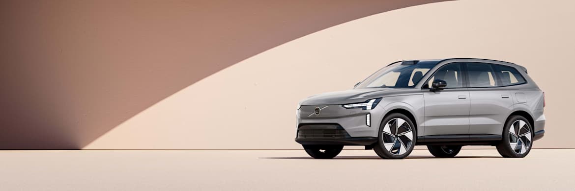 Side view of the Volvo EX90