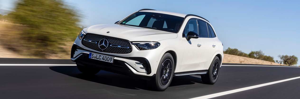 Mercedes-Benz GLC 2022 : trois quarts avant gauche sur route