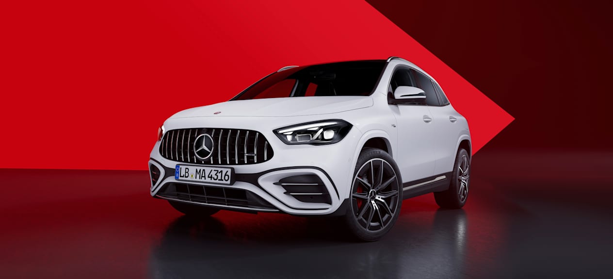 Mercedes GLA 35 AMG 2023 : trois quarts avant gauche