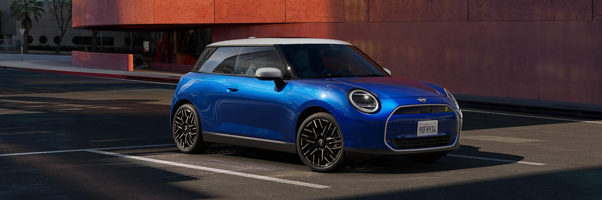 THE NEW ALL-ELECTRIC MINI COOPER.
