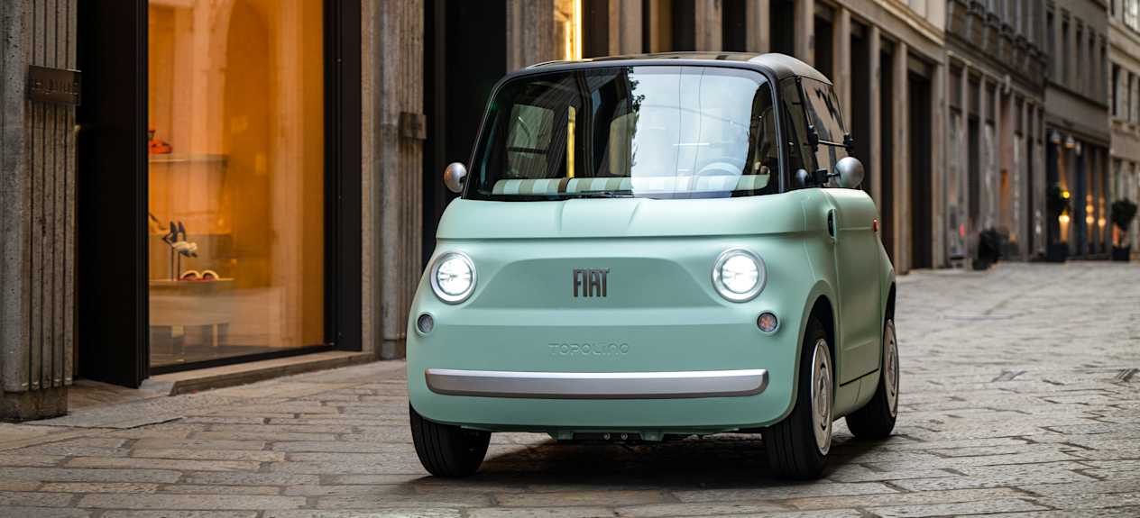 Fiat Topolino 2023 : face avant dans la rue en ville